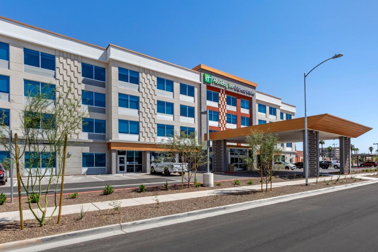 Holiday Inn Express & Suites - Phoenix Dwtn - State Capitol By Ihg Exterior foto
