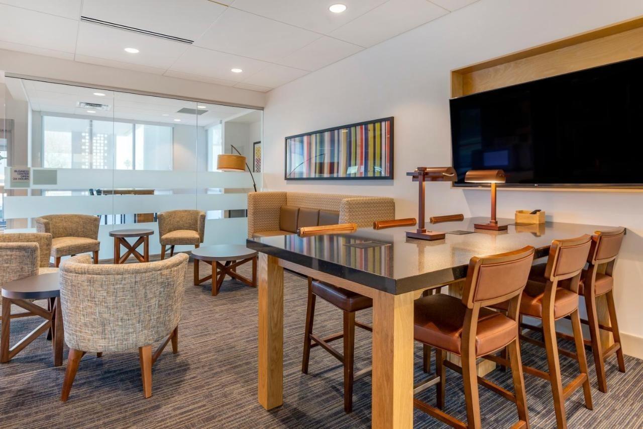 Holiday Inn Express & Suites - Phoenix Dwtn - State Capitol By Ihg Exterior foto